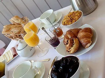 Logis Hotel Restaurant La Vieille Auberge, Art And Gallery Souillac